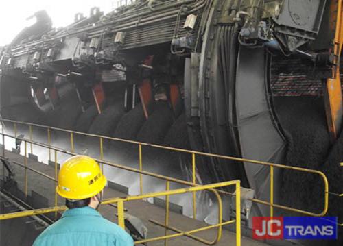 青島海運港再次打破鐵礦石接卸紀錄